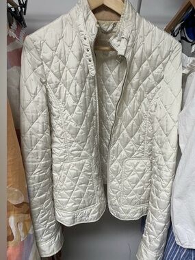 Banana Republic Quilted Cream Zip-Front Jacket
